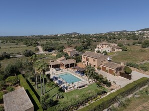 Exterior - Finca Cas Mungi, 10 persons with BBQ, swimming poo (Horta, S' (Felanitx))