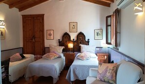 1 bedroom, desk, travel crib, free WiFi