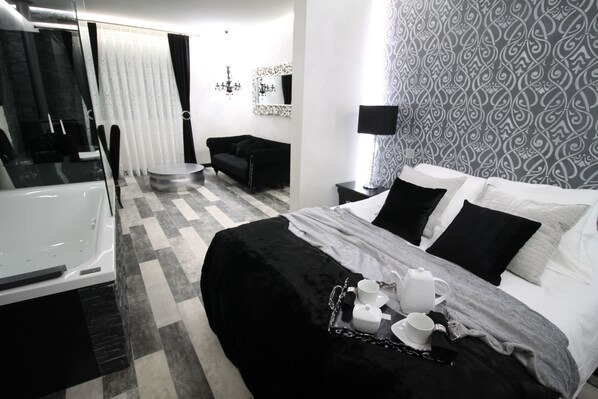 1 slaapkamer, een strijkplank/strijkijzer, gratis wifi, beddengoed