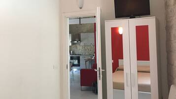 1 camera, Wi-Fi gratuito, lenzuola