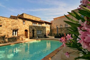 Piscine extérieure, piscine chauffée