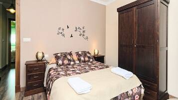 11 bedrooms, iron/ironing board, travel crib, free WiFi