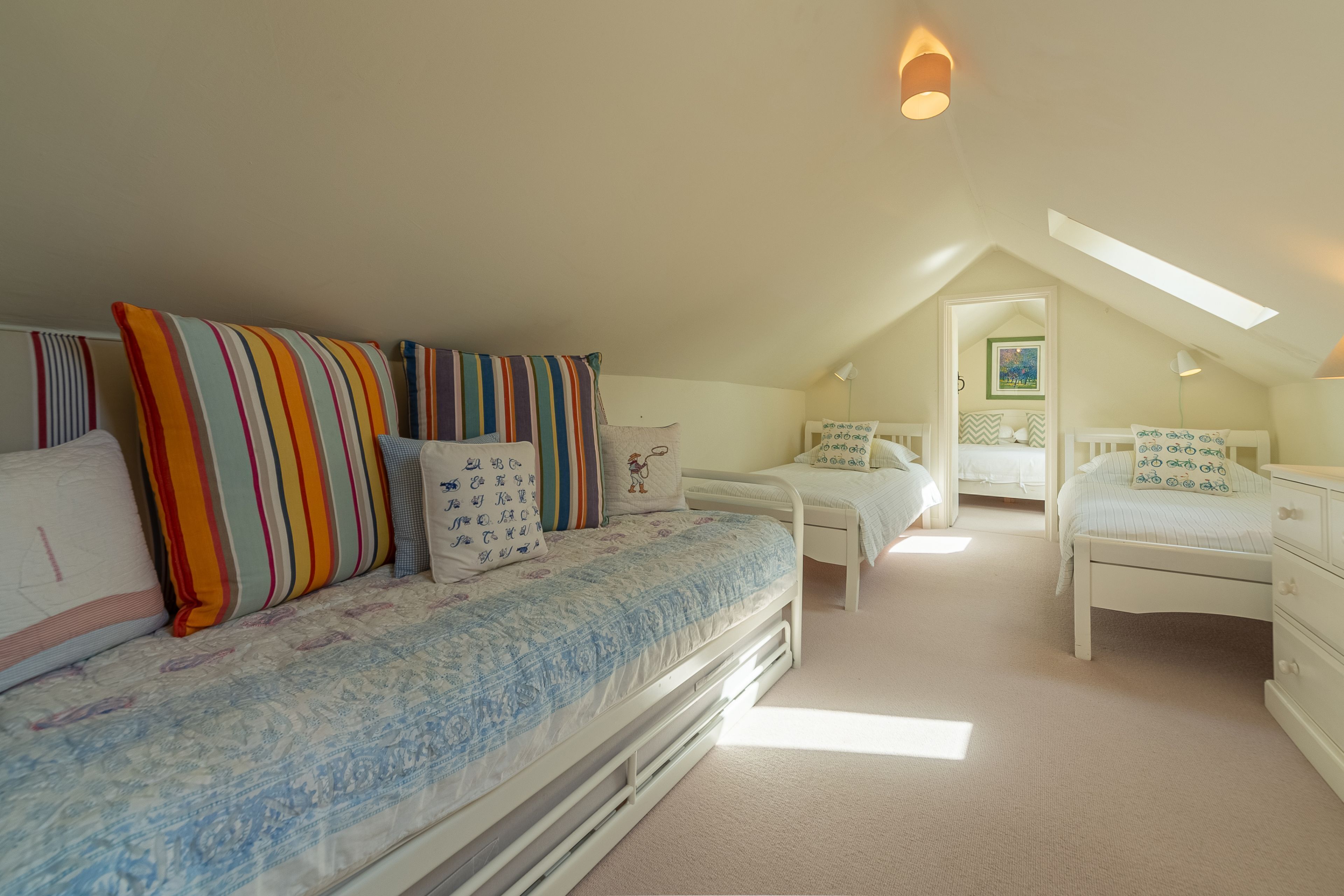 4 bedrooms, Internet, bed sheets