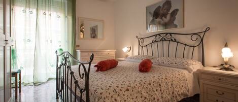 2 Schlafzimmer, Bügeleisen/Bügelbrett, Reisekinderbett, kostenloses WLAN