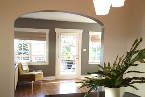 Interior - Travel in style in the heart of Silver Lake.  (Los Angeles)