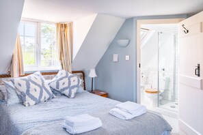 3 bedrooms, internet, bed sheets - Church Cottage, Thornham, Norfolk (Hunstanton)