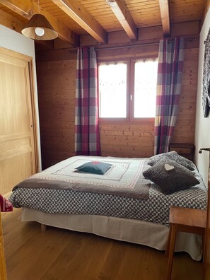6 Schlafzimmer, Reisekinderbett, kostenloses WLAN