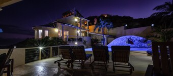 MYCKET UNIK-FORMALLISK MUSIK STUDIO-OCEAN & STRANDVISNINGAR-GATTER (EN-EN-EN-KIND)