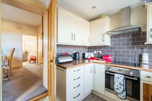 Køleskab, mikrobølgeovn, ovn, opvaskemaskine