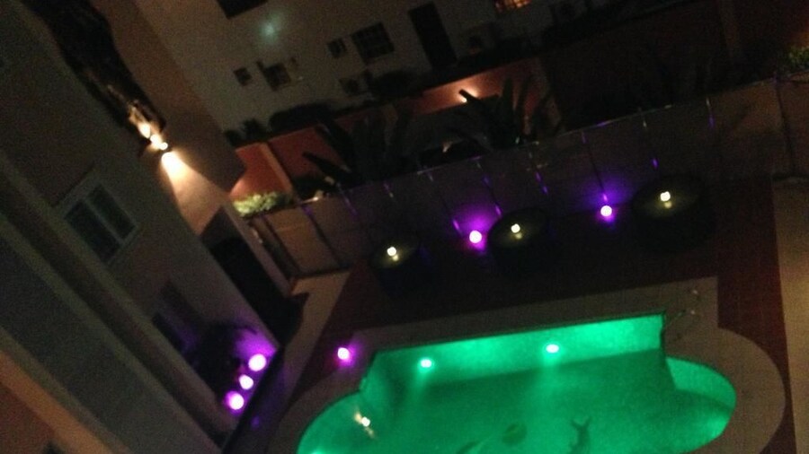Auris Court Suites & Apartment