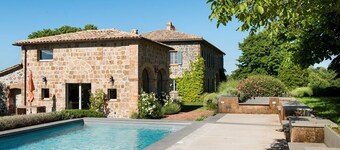 A Stunning Property with Private Pool Tucked into the Umbrian Countryside