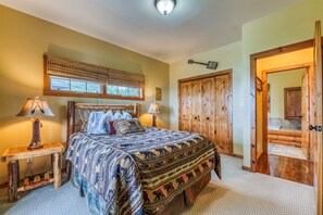 6 bedrooms, WiFi, bed sheets