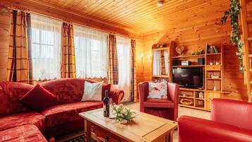 TV, DVD player, books, stereo