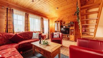 Fernseher, DVD-Player, Bücher, Stereoanlage