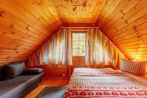 2 slaapkamers, reisbedje, gratis wifi, beddengoed