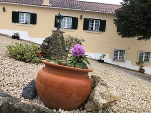 Exterior detail - Terra Luso Estate near Serra de Montejunto (CADAVAL)