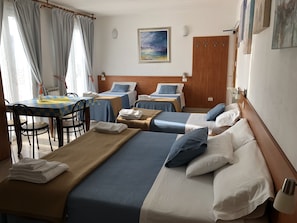 1 Schlafzimmer, Zimmersafe, WLAN, BettwÀsche