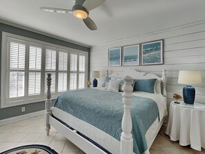 3 bedrooms, iron/ironing board, internet, bed sheets