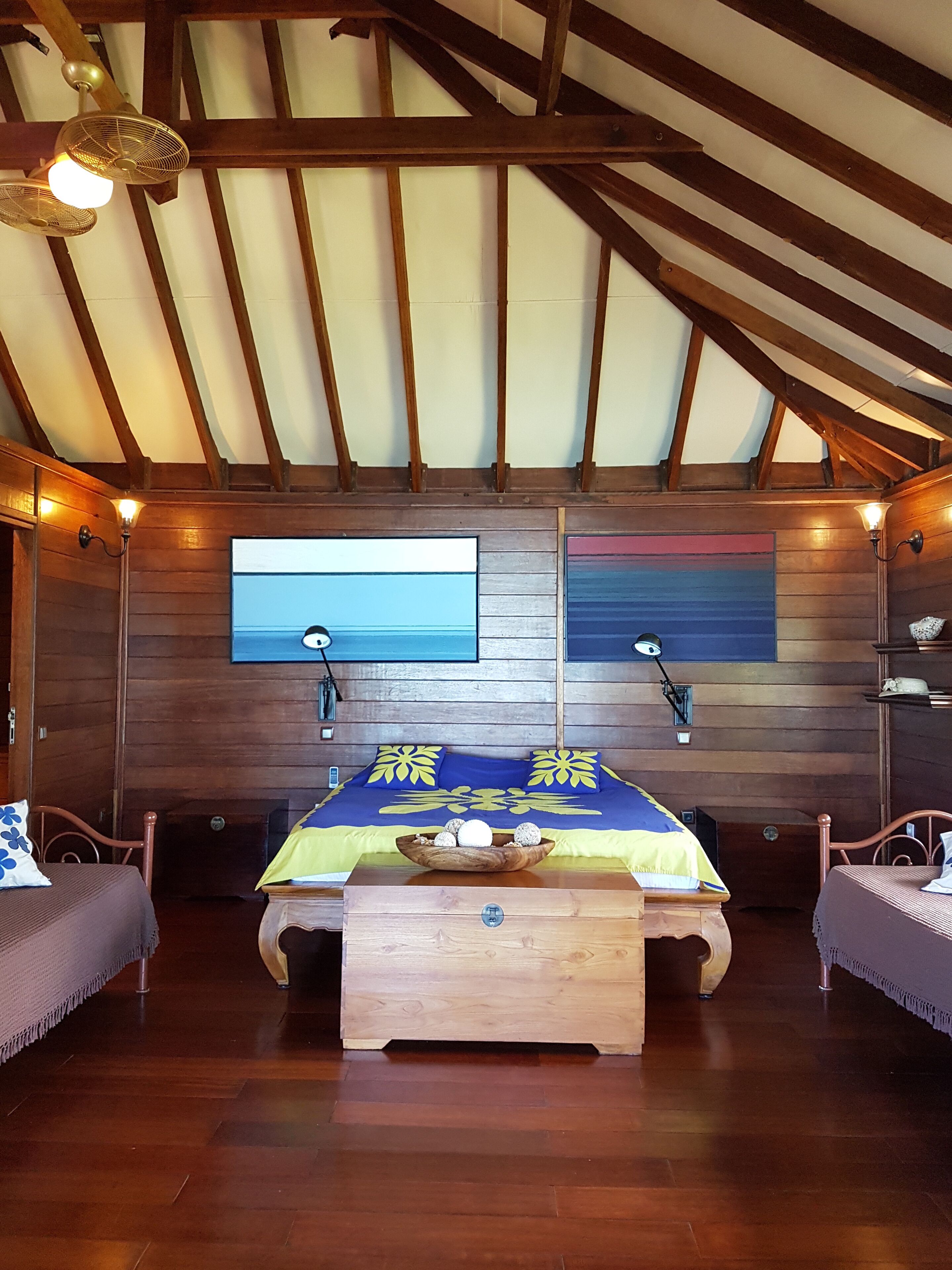 4 slaapkamers, een strijkplank/strijkijzer, gratis wifi, beddengoed