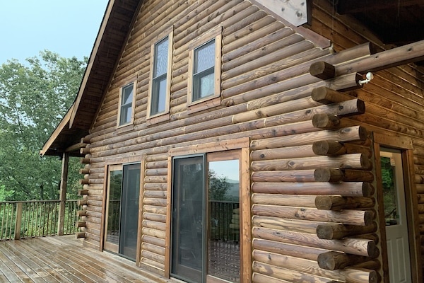 Log Cabin