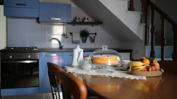 Fridge, oven, stovetop, high chair