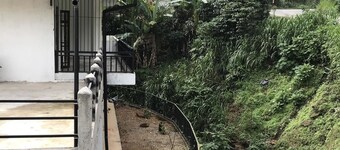 Canalside Villa & Guest House