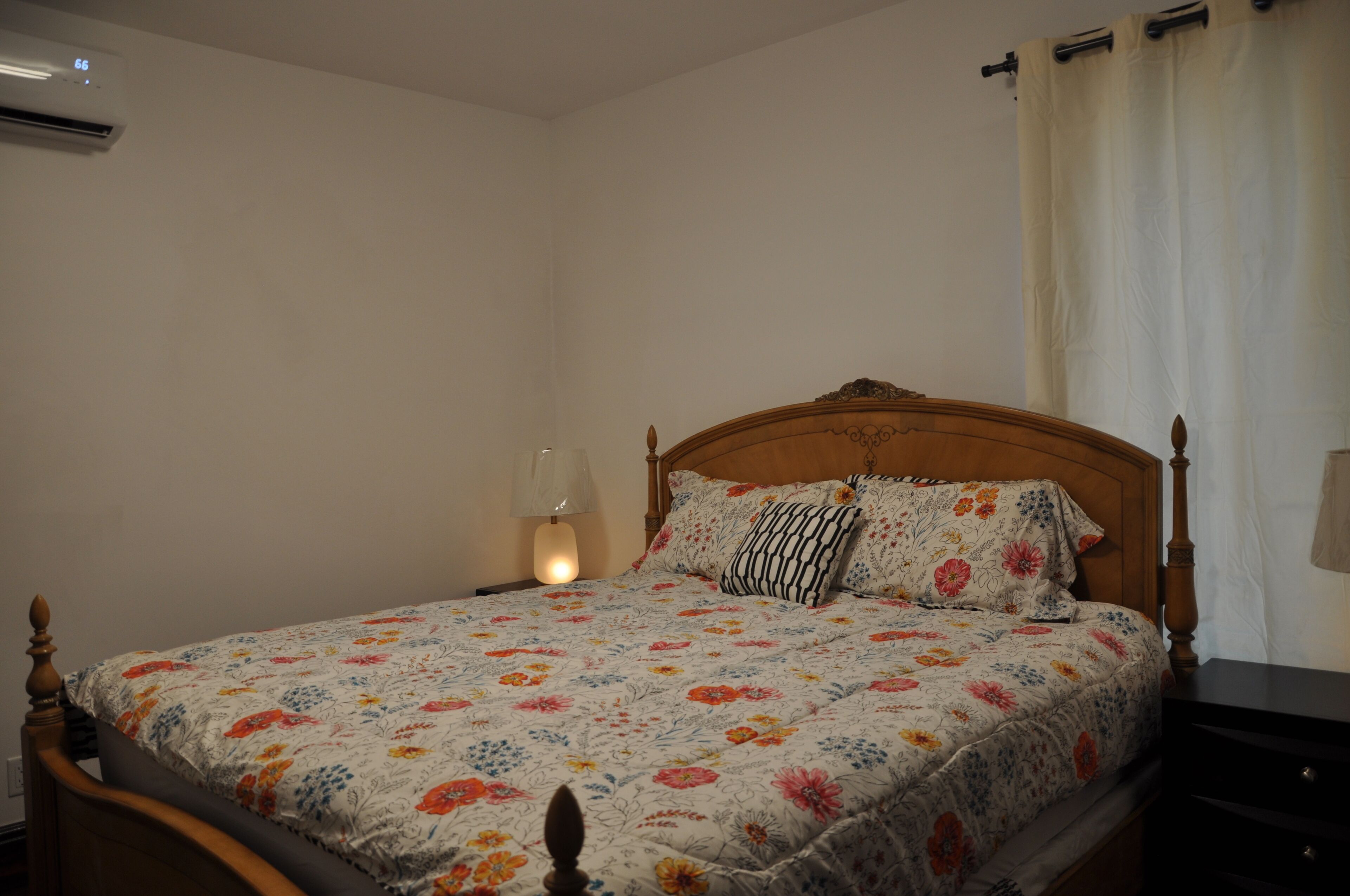 1 chambre, bureau, fer et planche à repasser, Wi-Fi gratuit