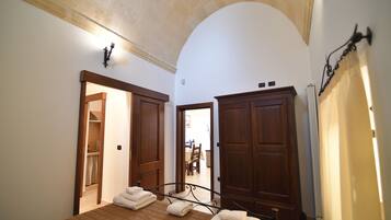 1 camera, ferro/asse da stiro, Wi-Fi gratuito, lenzuola