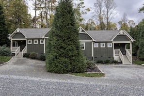 Exterior - Aspen Cottage • Private Hot Tub Retreat (Asheville)