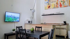 تناول الطعام