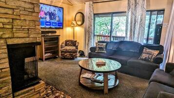 Televisio, takka, DVD-soitin