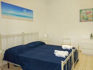 1 slaapkamer, reisbedje, wifi, beddengoed