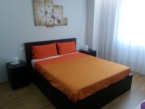 2 bedrooms, in-room safe, desk, soundproofing - LATERE VATICAN LOFT Holiday House - Delightful Apartment Near the Vatican (Roma)