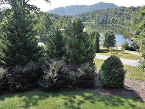 Property grounds - Honey Bee Hill by Carolina Properties - View, Lake Access on Laurel Lake, Kayaks (Lake Lure)