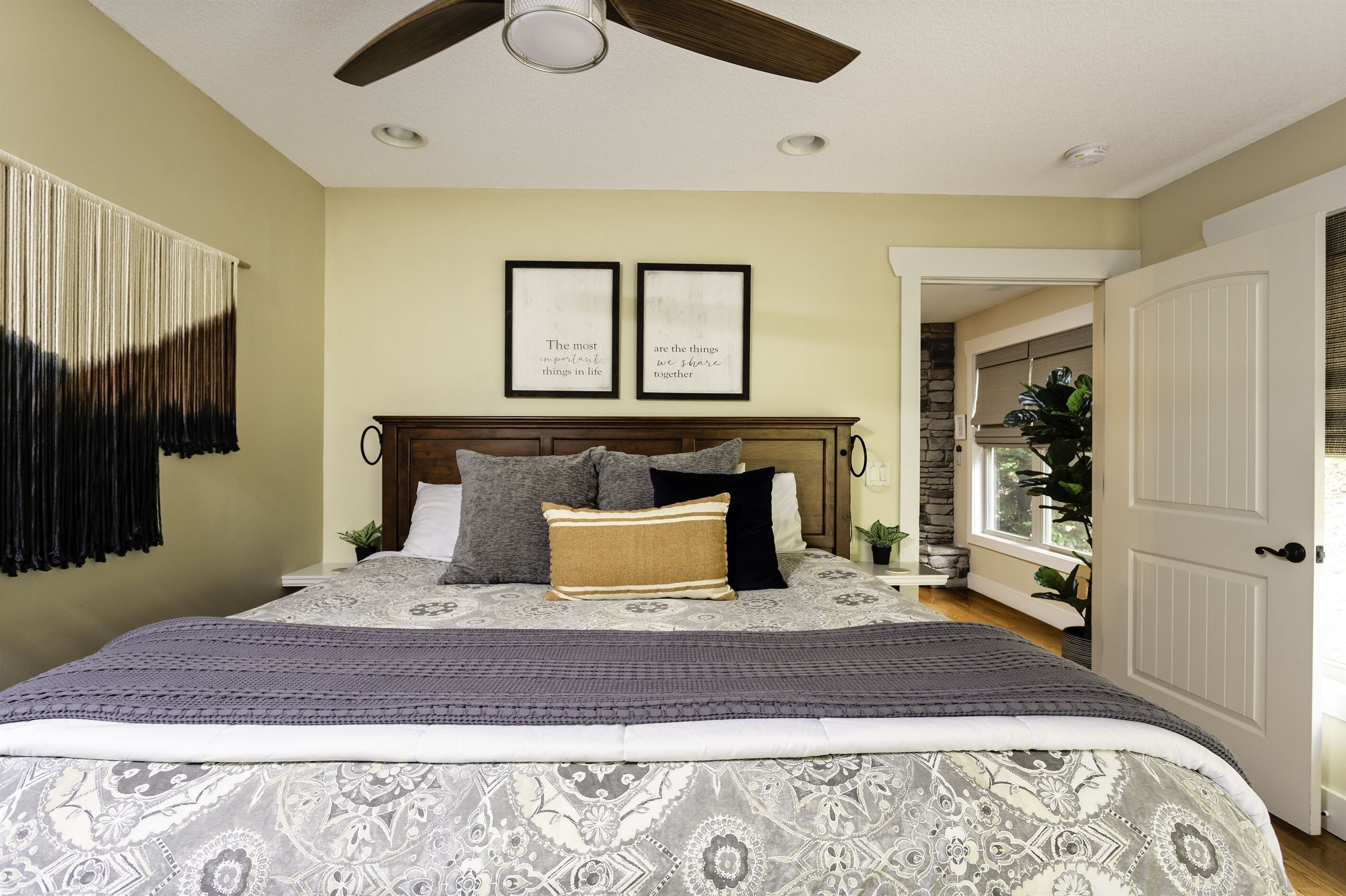 1 室のベッドルーム、デスク、アイロン / アイロン台、WiFi (無料)