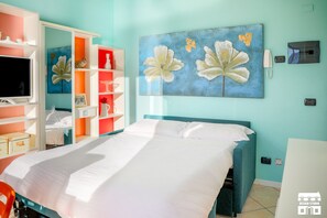 1 bedroom, iron/ironing board, WiFi, bed sheets - THE BEACH  by Design Studio (Bellano)