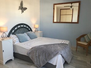 3 chambres, fer et planche à repasser, Wi-Fi gratuit, draps fournis