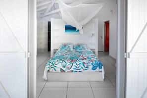 7 bedrooms, iron/ironing board, free WiFi, bed sheets