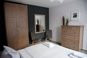 1 Schlafzimmer, Bügeleisen/Bügelbrett, kostenloses WLAN, Bettwäsche