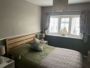 3 bedrooms, iron/ironing board, travel crib, free WiFi