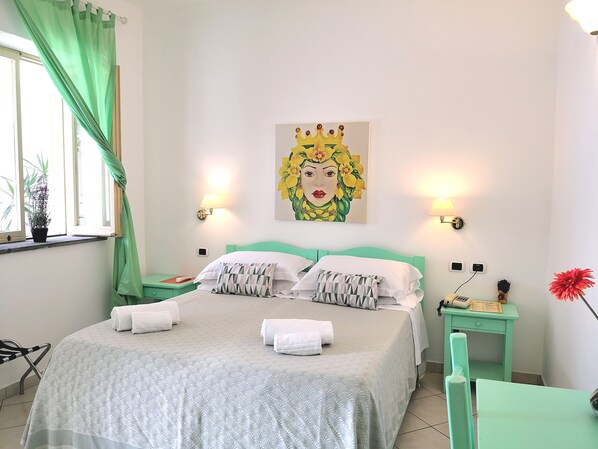 1 chambre, coffres-forts dans les chambres, Wi-Fi gratuit, draps fournis