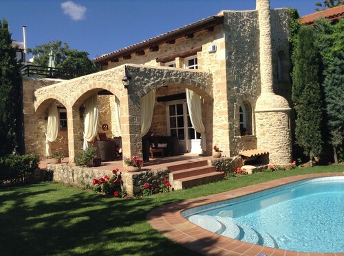 Rock House Villa Melody Luxuriöse kretische Villa mit privatem Pool und Garten.