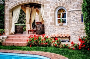 Outdoor pool - Rock House's Villa Melody Luxurious Cretan Villa with private pool and garden. (CHANIA)