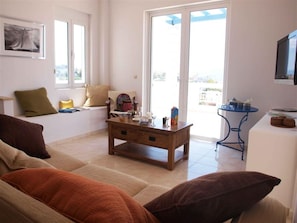 TV, fireplace - Big infinity private pool (10mtx4mt)★Sea view★Big sea view terrace 100m2★ (Kokkino Chorio)