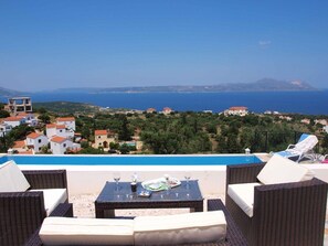 Outdoor dining - Big infinity private pool (10mtx4mt)★Sea view★Big sea view terrace 100m2★ (Kokkino Chorio)