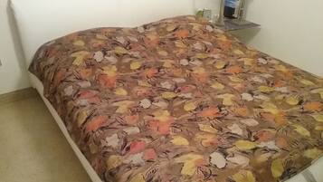 2 Schlafzimmer, Zimmersafe, Bügeleisen/Bügelbrett, WLAN