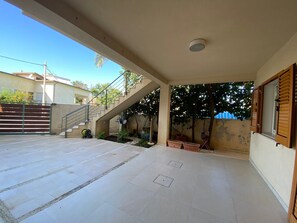 Property grounds - Alcamo Marina: Apartment/ flat - Alcamo marina (Alcamo Marina)