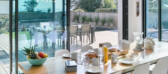 Villa O Bord de l'O Sainte Marine, sea view, swimming pool 29°, beach access