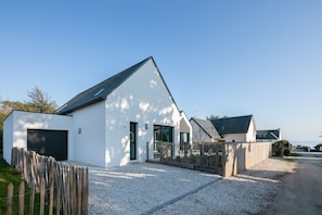 Exterior - Villa O Bord de l'O Sainte Marine, sea view, swimming pool 29°, beach access (Combrit)