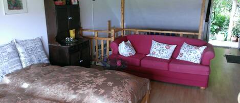 1 camera, Wi-Fi, lenzuola